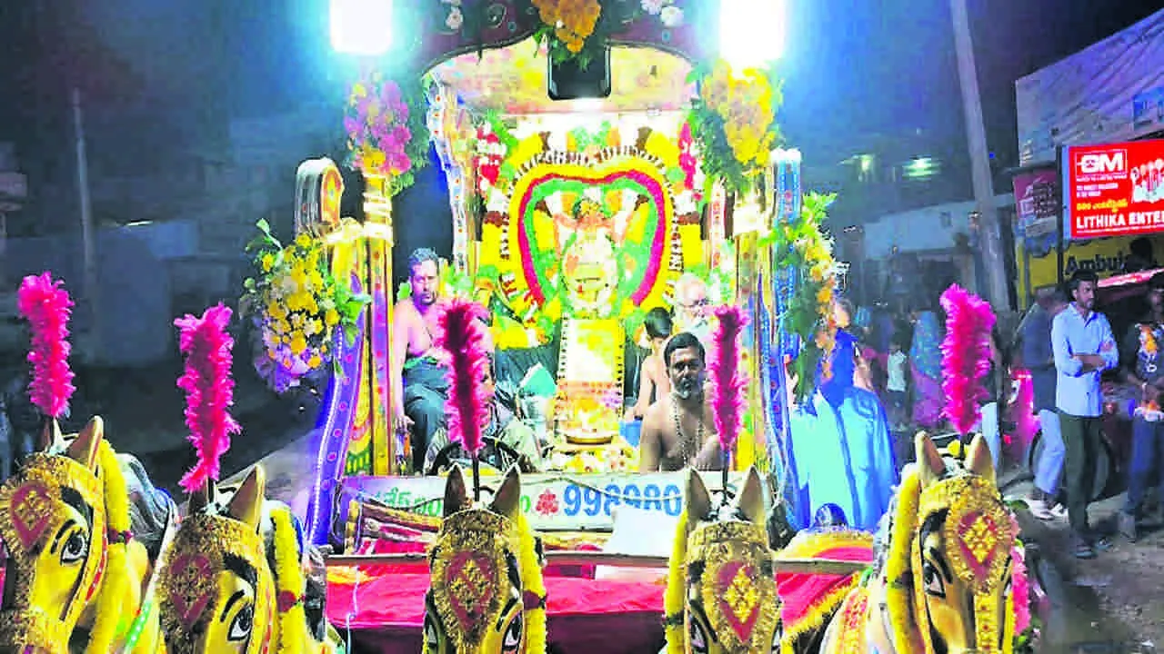 GOD: ఘనంగా అయ్యప్ప గ్రామోత్సవం