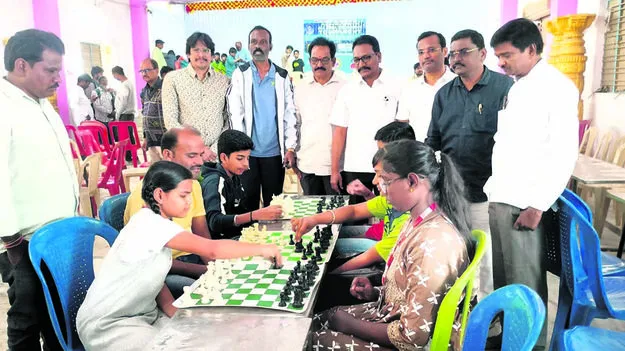 CHESS: ఓపెన చెస్‌ టోర్నీ ప్రారంభం