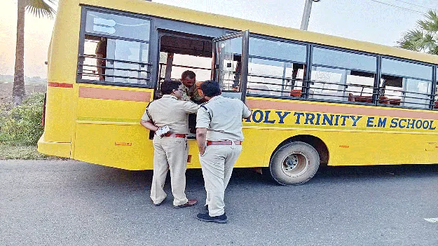 విద్యా సంస్థల బస్సులపై 36 కేసులు 