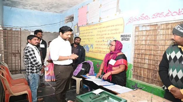 kumaram bheem asifabad- ప్రశాంతంగా మూడో విడత ఎన్నికలు 