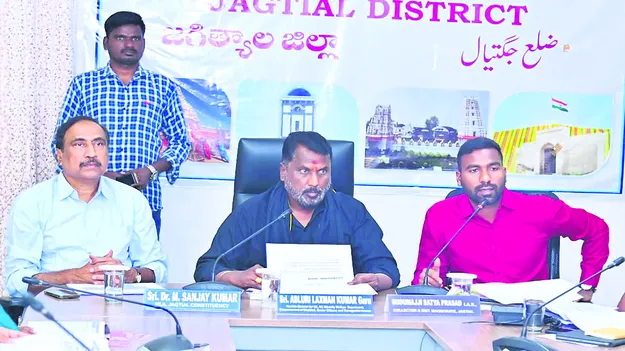 అభివృద్ధి పనులు వేగవంతం చేయాలి