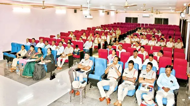 పోలీసులు, పీపీల మధ్య సమన్వయం అవసరం  