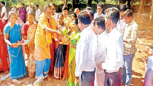  గిరిజనుల విద్యాభివృద్ధే ధ్యేయం: విప్‌