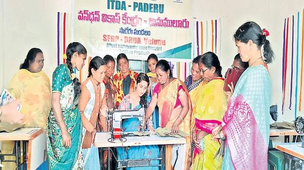 వీడీవీకేలతో గిరి మహిళలకు స్వయం ఉపాధి