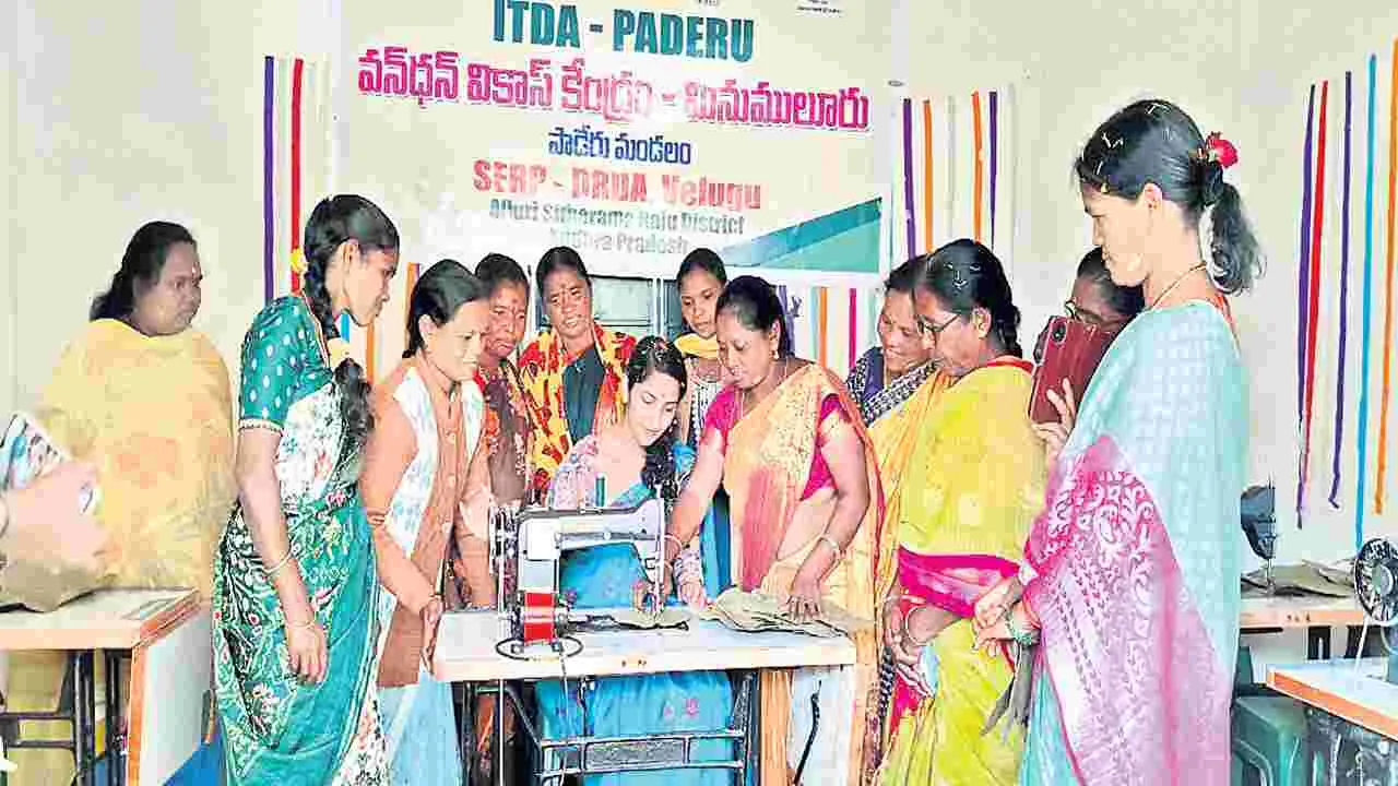 వీడీవీకేలతో గిరి మహిళలకు స్వయం ఉపాధి