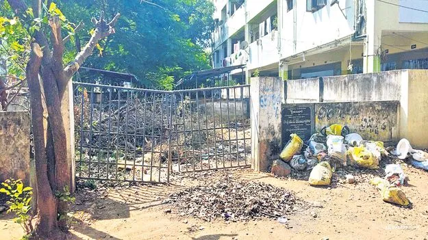 రైతు బజారు గతి ఇంతేనా?