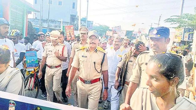 డ్రగ్స్‌ రహిత సమాజమే లక్ష్యం