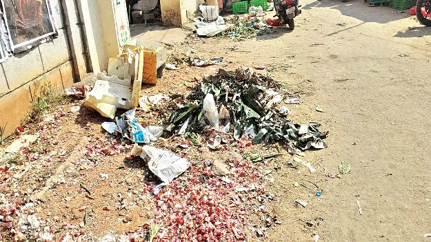 పారిశుధ్య కార్మికుల సమ్మెబాట