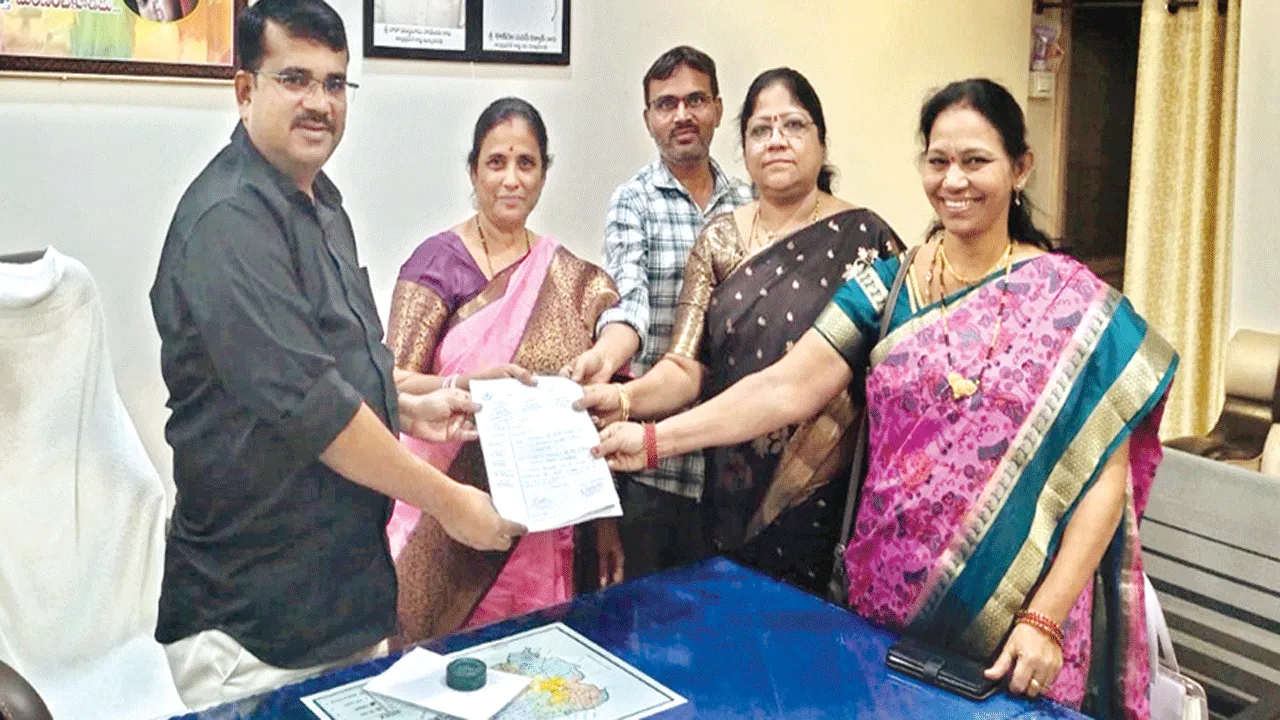 స్టాఫ్‌ నర్సుల సంఖ్యను పెంచాలి