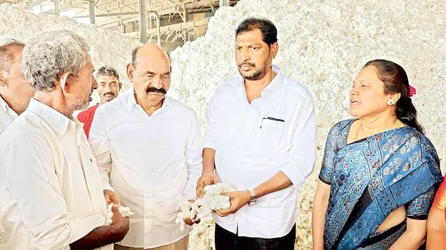 రైతు సంక్షేమానికి ప్రాధాన్యం: మంత్రి