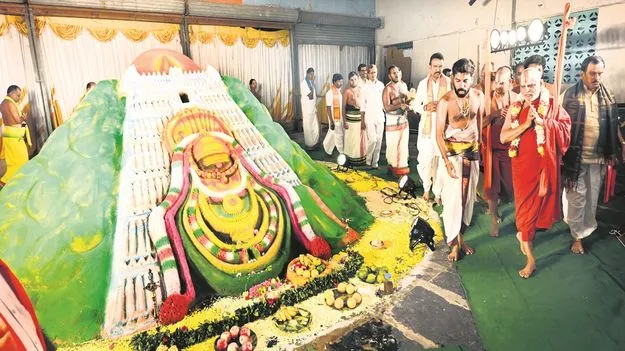 కోటి దీప కాంతులు..!