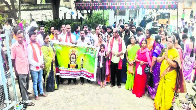 GOD: భక్తిశ్రద్ధలతో గిరి ప్రదక్షిణ 