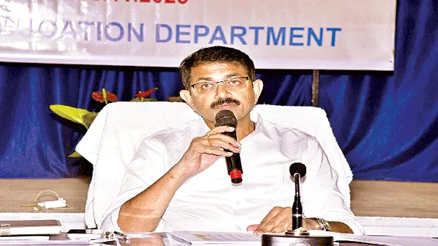 పది ఫలితాల్లో మొదటి వరుసలో ఉండాలి