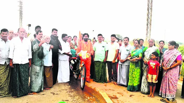 GOD: అయోధ్యకు సైకిల్‌ యాత్ర