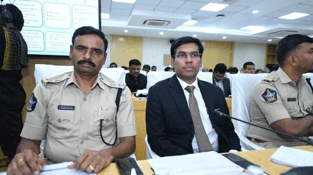 200 పింఛన్లు 