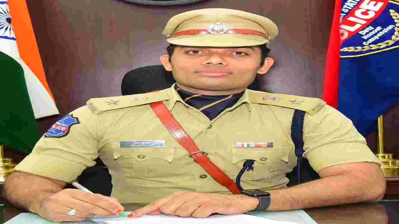 ఐదుగురి కంటే ఎక్కువ మంది గుమికూడవద్దు