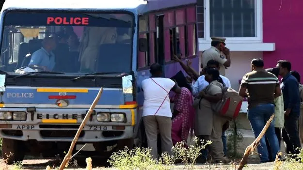 క్షణ క్షణం ఉత్కంఠ!