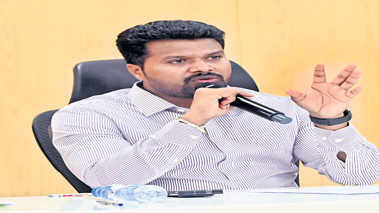 వచ్చే రబీ సీజన్‌కు పుష్కలంగా ఎరువులు