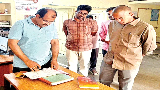  అనధికార నిర్మాణాలు చేపడితే చర్యలు 