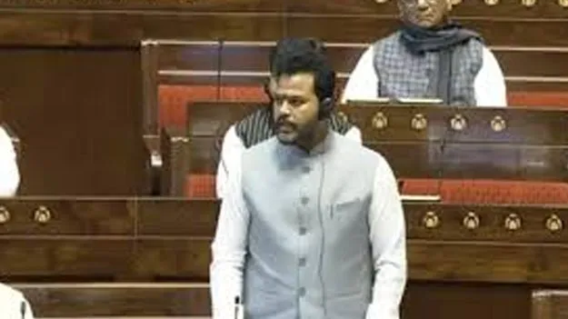 Minister Warns of Strict Action: ఇండిగో వ్యవహారాన్ని తేలికగా తీసుకోలేదు