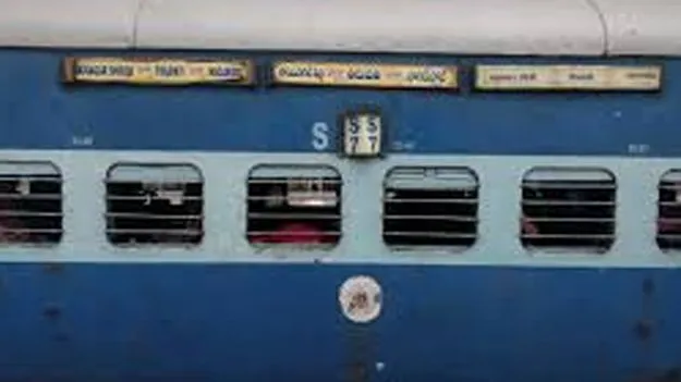 Tirupati Shirdi Train: తిరుపతి  షిర్డీ వీక్లీ రైలు రేపు ప్రారంభం