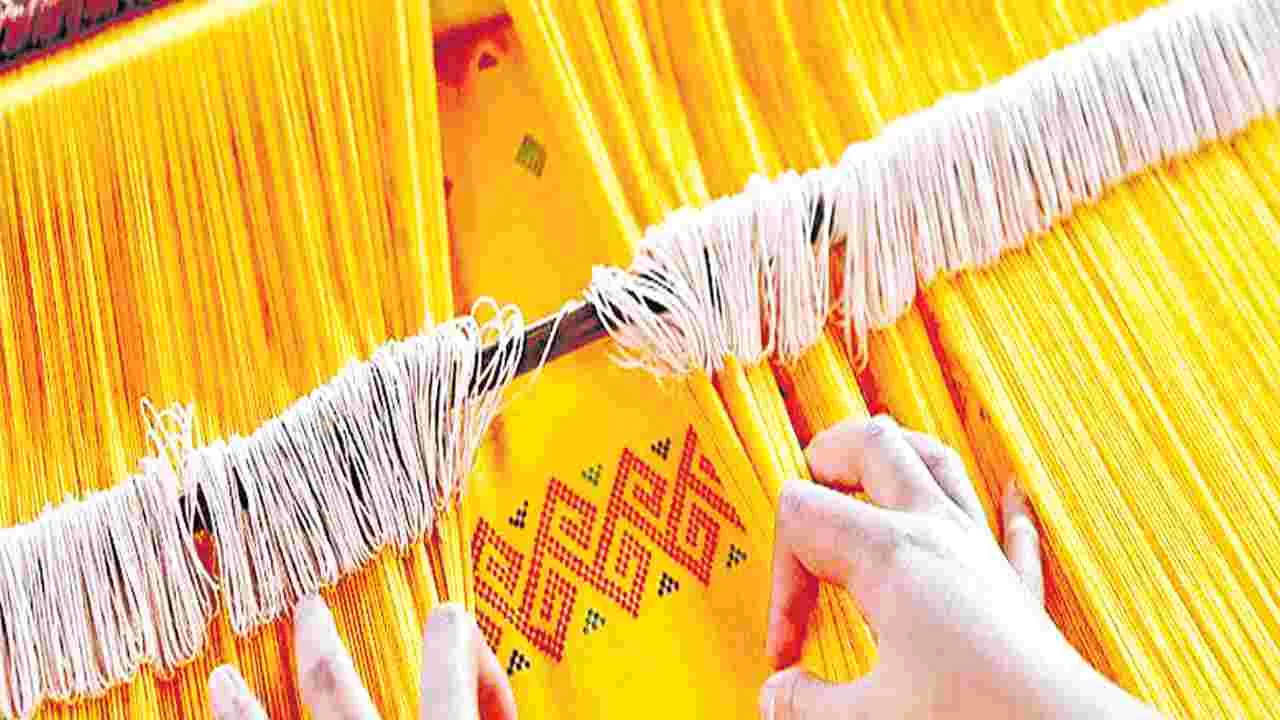 Handloom Sector Announces Discounts: ఆప్కో ఆఫర్‌డిస్కౌంట్‌ 60శాతం