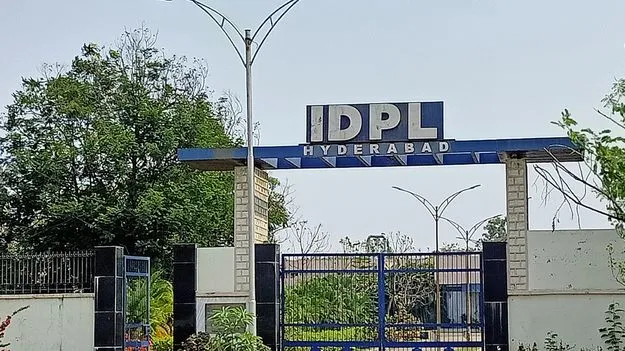 IDPL Land Encroachments: ఆక్రమణదారులపై కేసులు పెట్టండి