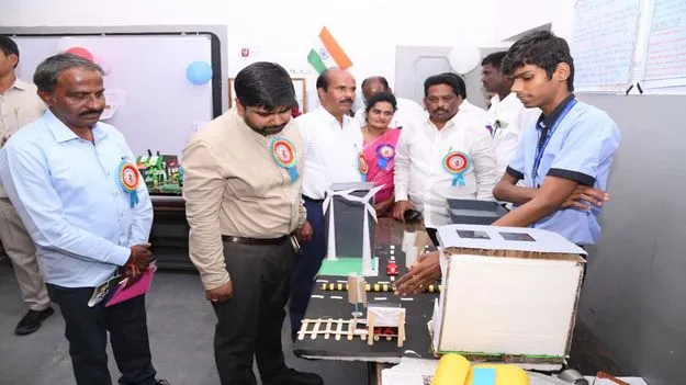 కొత్త ఆలోచనలకు పదునుపెట్టాలి 