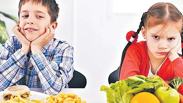 Eating Habits of Children and Teens: యాడ్స్‌లో ఏది చూపిస్తే.. అదే తింటున్నారు!