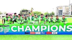 Pakistan clinched the Under 19 Asia Cup title: మన కుర్రాళ్ల ఫ్లాప్‌ షో