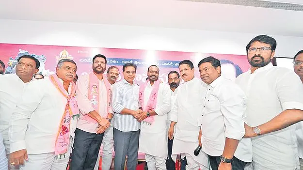 TRS working president K.T. Rama Rao: కేసీఆర్‌ అసెంబ్లీకి వస్తే.. రేవంత్‌ గుండె ఆగి చస్తారు 