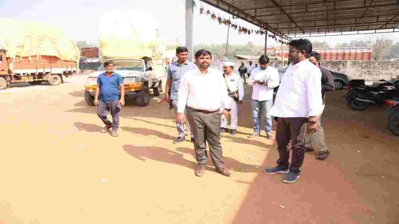 పత్తి కొనుగోలు ప్రక్రియ సమర్ధవంతంగా చేపట్టాలి