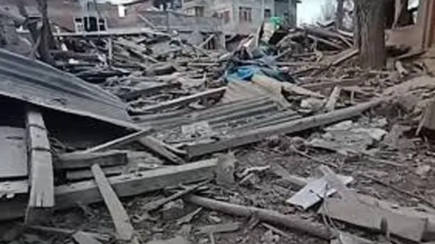 Delhi blast probe: ఢిల్లీ పేలుడు నిందితుడి ఇల్లు పేల్చివేత