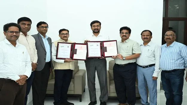 Peddapalli:   ఎన్టీపీసీ గ్రీన్‌ఎనర్జీతో సింగరేణి ఒప్పందం