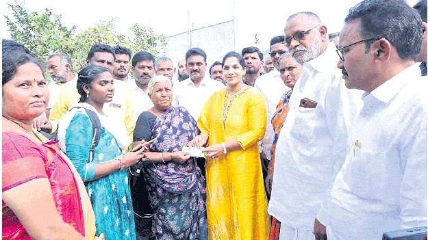 పేదల సంక్షేమమే ప్రజా ప్రభుత్వ లక్ష్యం