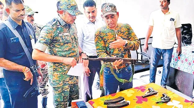 Maoists Move Towards Andhra Pradesh: ఛత్తీస్‌గఢ్‌లో ప్రతికూలతలతో ఏపీకి! 