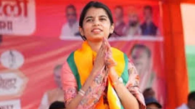 Singer Maithili Thakur: ఆ స్వరమే.. భాస్వరమై..