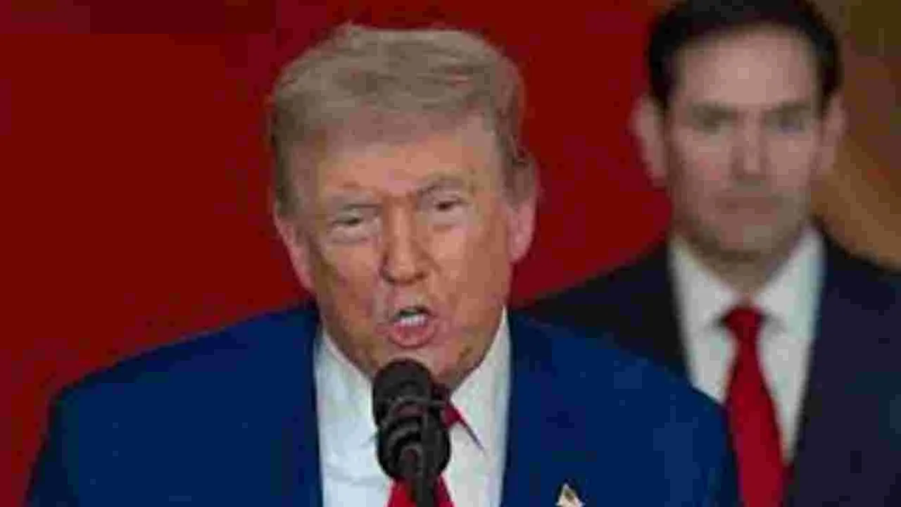 Trump Warns Supreme Court Limits: సుంకాలపై సుప్రీం కోర్టు వ్యతిరేక తీర్పుతో దేశ భద్రతకే ముప్పు