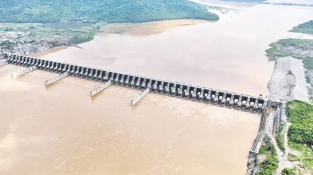 Polavaram project: పోలవరం తొలి దశకు మరో 5,800 కోట్లివ్వండి
