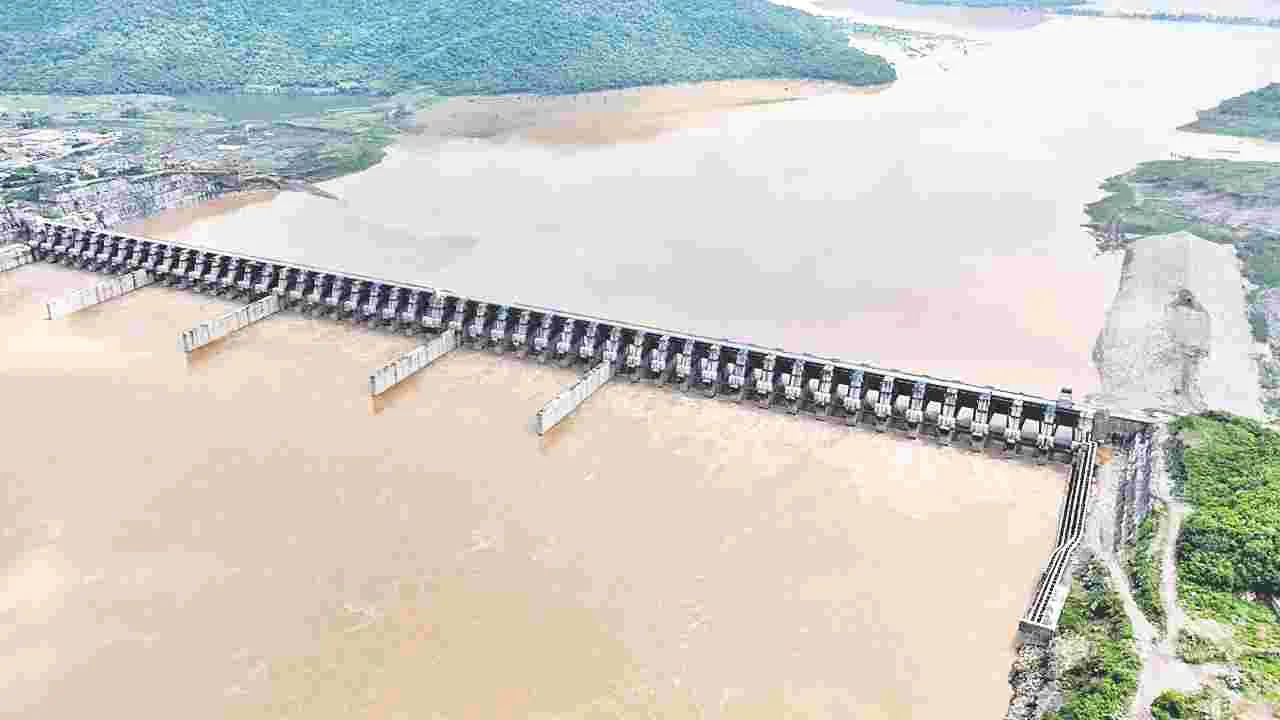 Polavaram project: పోలవరం తొలి దశకు మరో 5,800 కోట్లివ్వండి