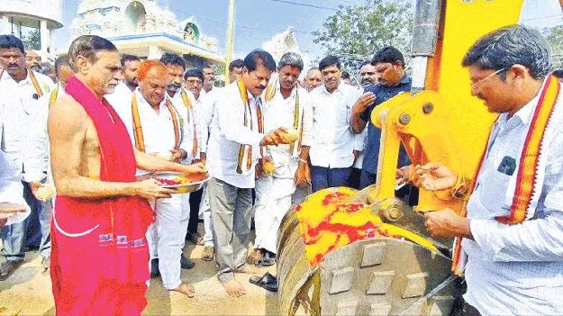 సురక్షిత ప్రయాణమే ప్రభుత్వ ధ్యేయం
