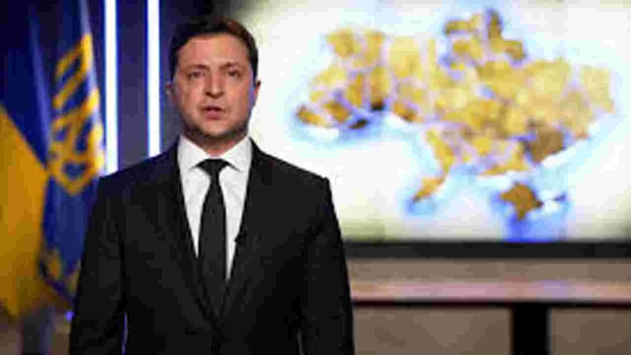 Ukrainian President Volodymyr Zelensky: రేపు ట్రంప్‌తో జెలెన్‌స్కీ భేటీ