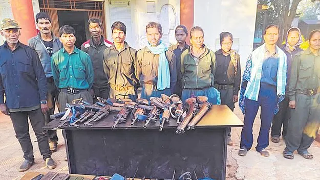 Maoist Randheer Surrender: మావోయిస్టు కేంద్ర కమిటీ సభ్యుడు రాంధేర్‌ లొంగుబాటు