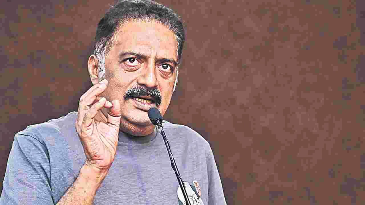 Prakash Raj: ప్రాంతీయ భాషలను దెబ్బతీస్తే ఉపేక్షించేది లేదు