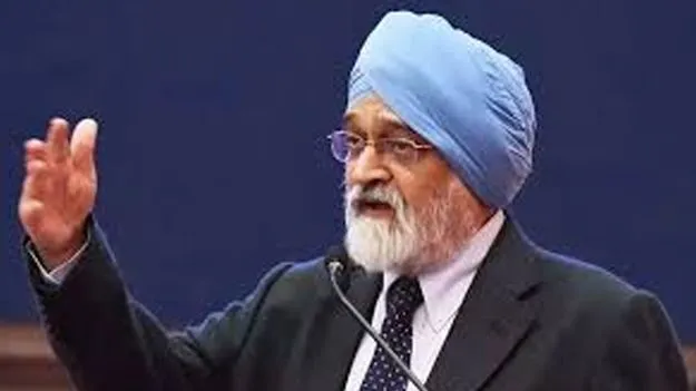 Montek Singh Ahluwalia: 8-9శాతం వృద్ధి రేటుతో వికసిత్‌ భారత్‌ లక్ష్యం సాకారం  