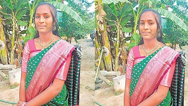 Family Tragedy: పురుగుల మందు పోసి, గొంతు నులిమి..  
