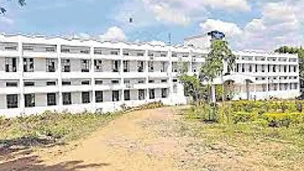 Earth Sciences University : దేశానికే తలమానికంగా ఎర్త్‌ సైన్సెస్‌ వర్సిటీ