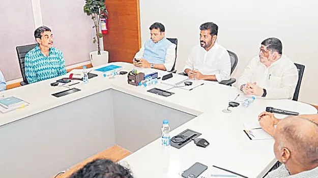 CM Revanth Reddy: తెలంగాణ రైజింగ్‌ గ్లోబల్‌ సమ్మిట్‌కు ప్రధానమంత్రిని ఆహ్వానిద్దాం