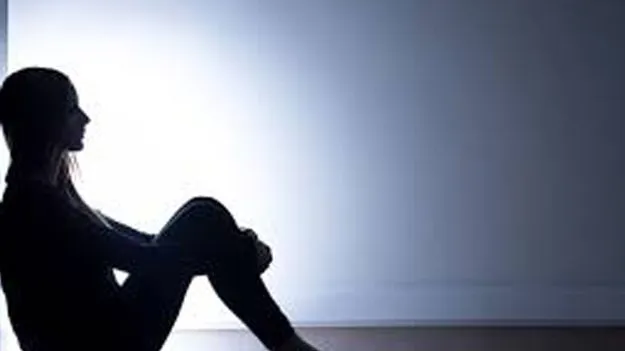 Mother Detains Teenage Daughter: అమ్మ చేతిలోనే బందీగా!