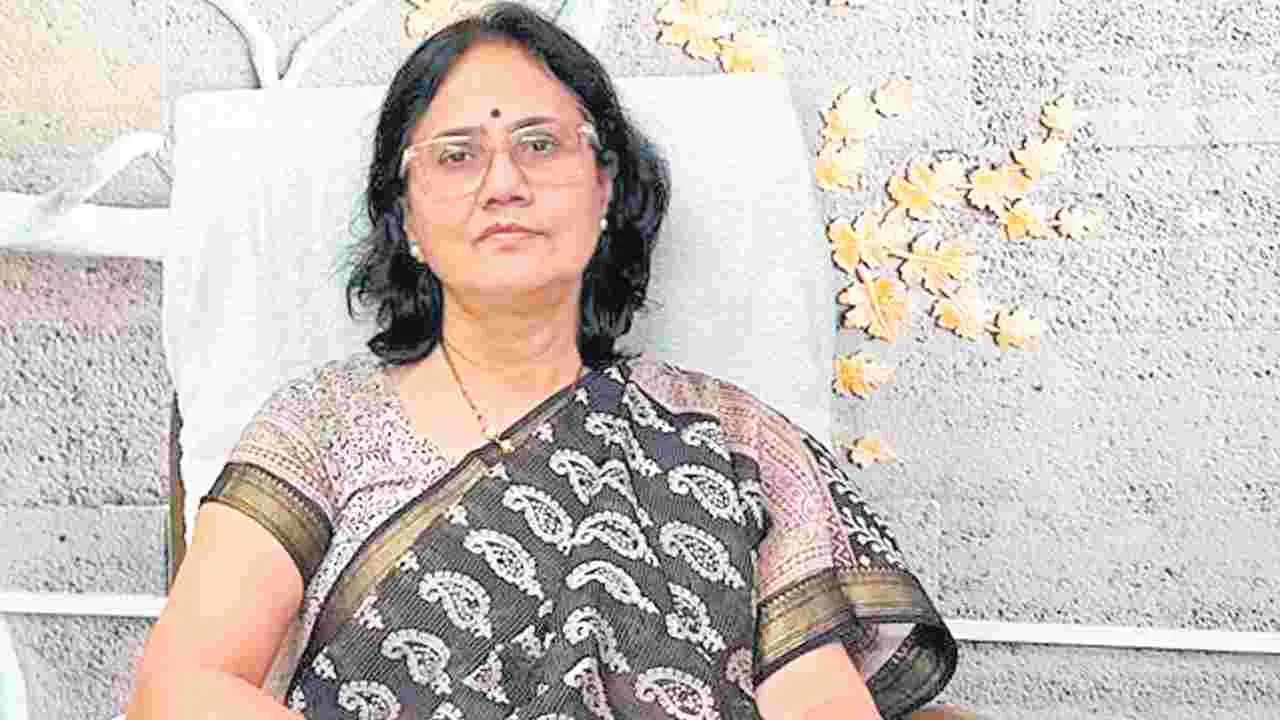 Justice Radharani: విమానాల ఆలస్యంపైనా కేసులు వేయొచ్చు